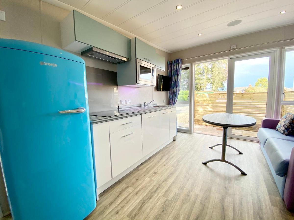 Elletson Park Wood Fired Hot Tubs, Caravans & Pods Pilling 外观 照片