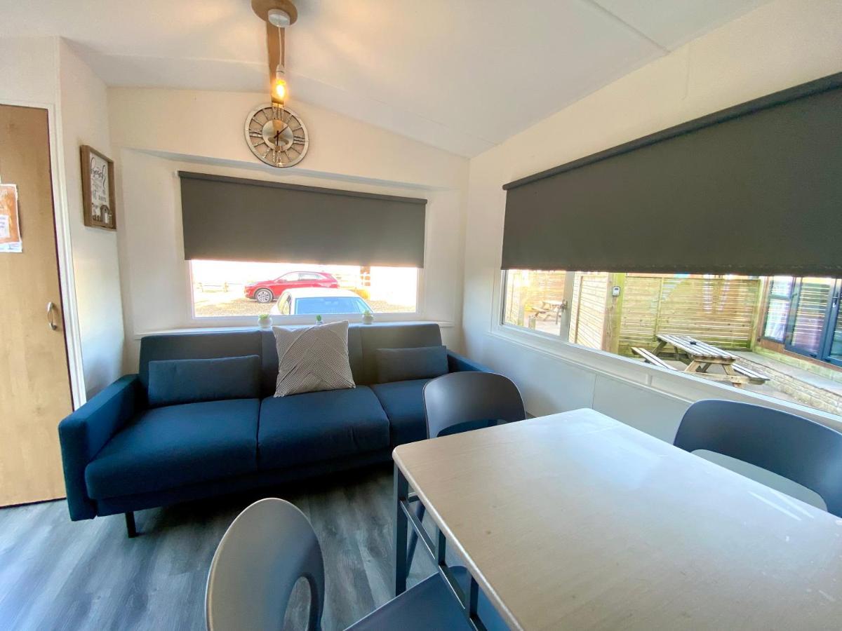 Elletson Park Wood Fired Hot Tubs, Caravans & Pods Pilling 外观 照片