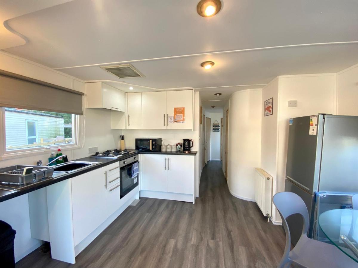 Elletson Park Wood Fired Hot Tubs, Caravans & Pods Pilling 外观 照片