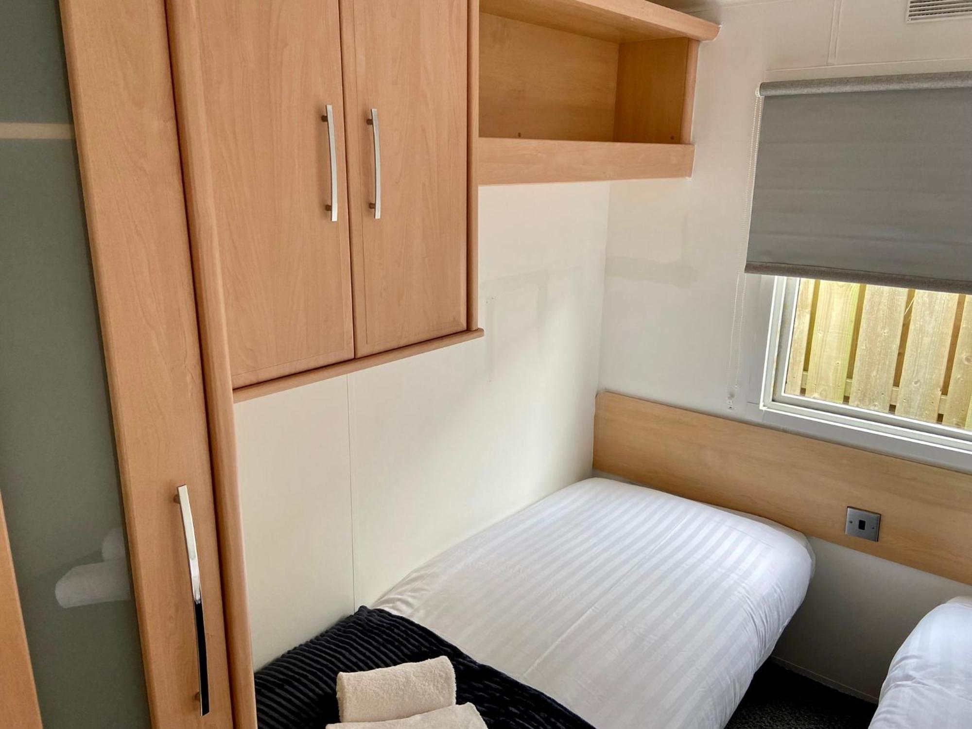 Elletson Park Wood Fired Hot Tubs, Caravans & Pods Pilling 外观 照片