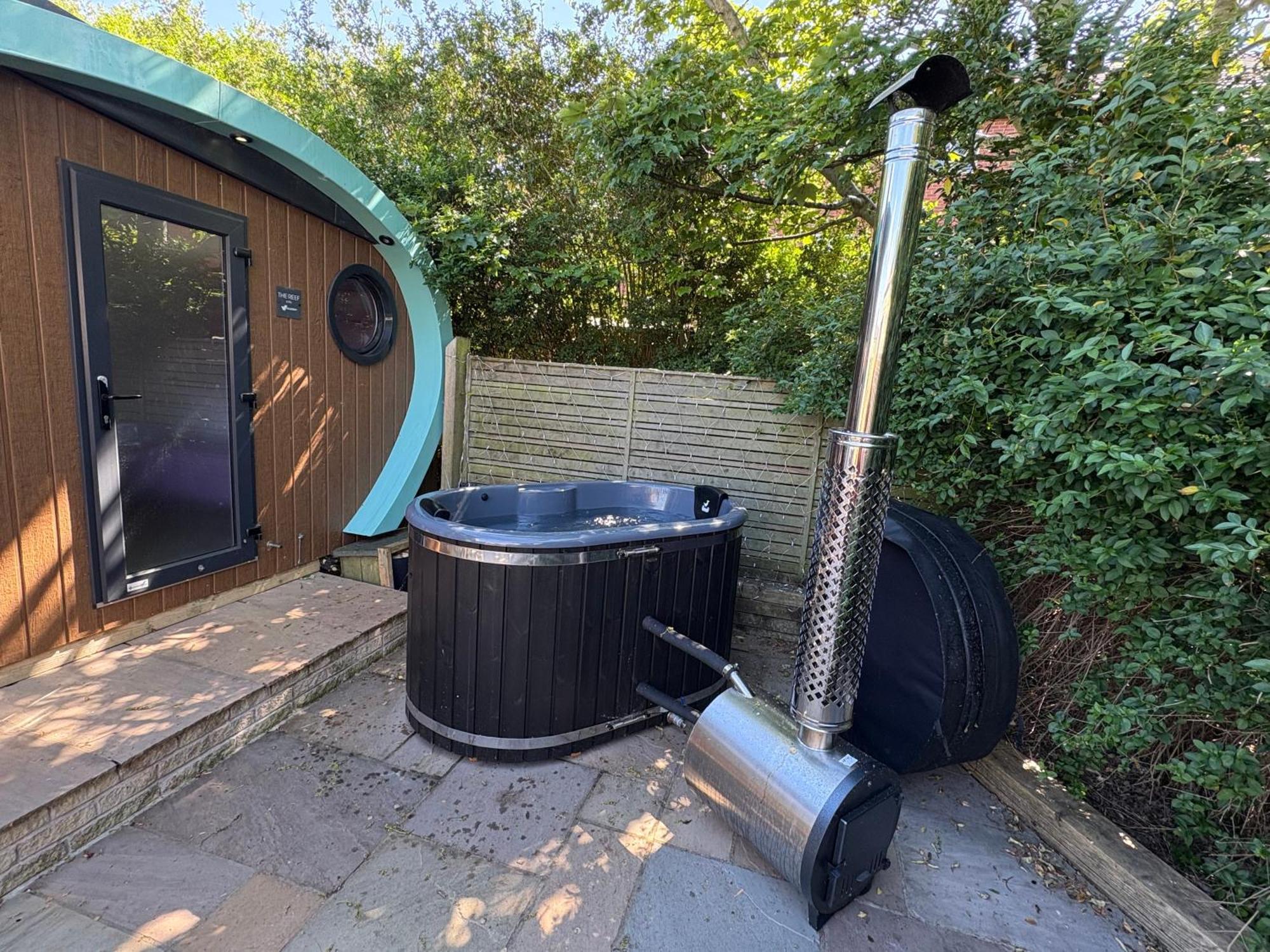 Elletson Park Wood Fired Hot Tubs, Caravans & Pods Pilling 外观 照片